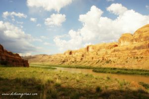 View from the trail to Corona Arch || Moab, Utah || Dirt In My Shoes