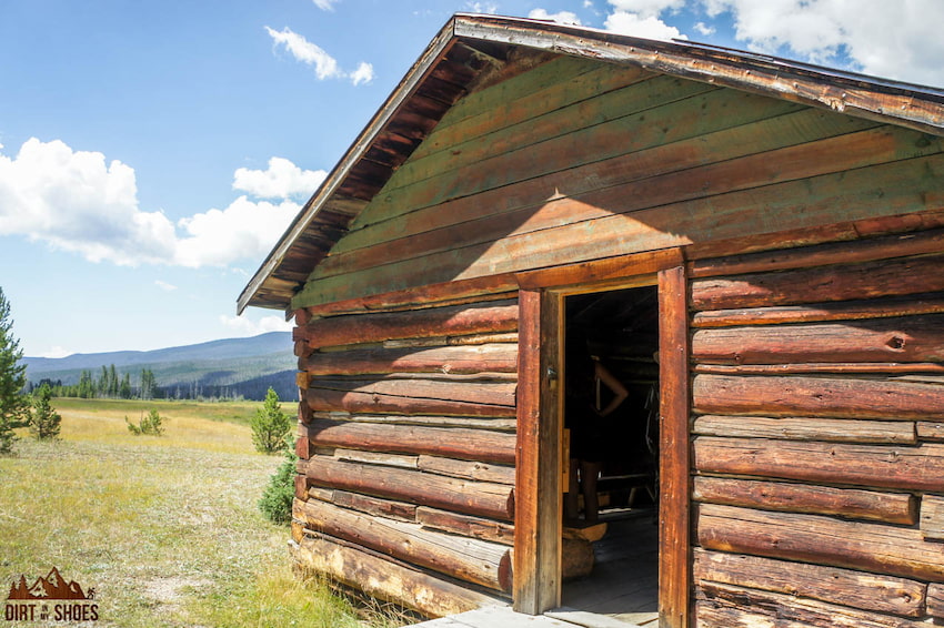 Holzwarth Historic Site Cabin || Rocky Mountain National Park || Dirt In My Shoes