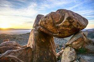 Balanced Rock || Big Bend National Park || Dirt In My Shoes