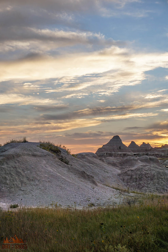Sunset in Badlands National Park | Dirt In My Shoes