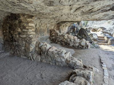 Cliffside home in Walnut Canyon National Monument